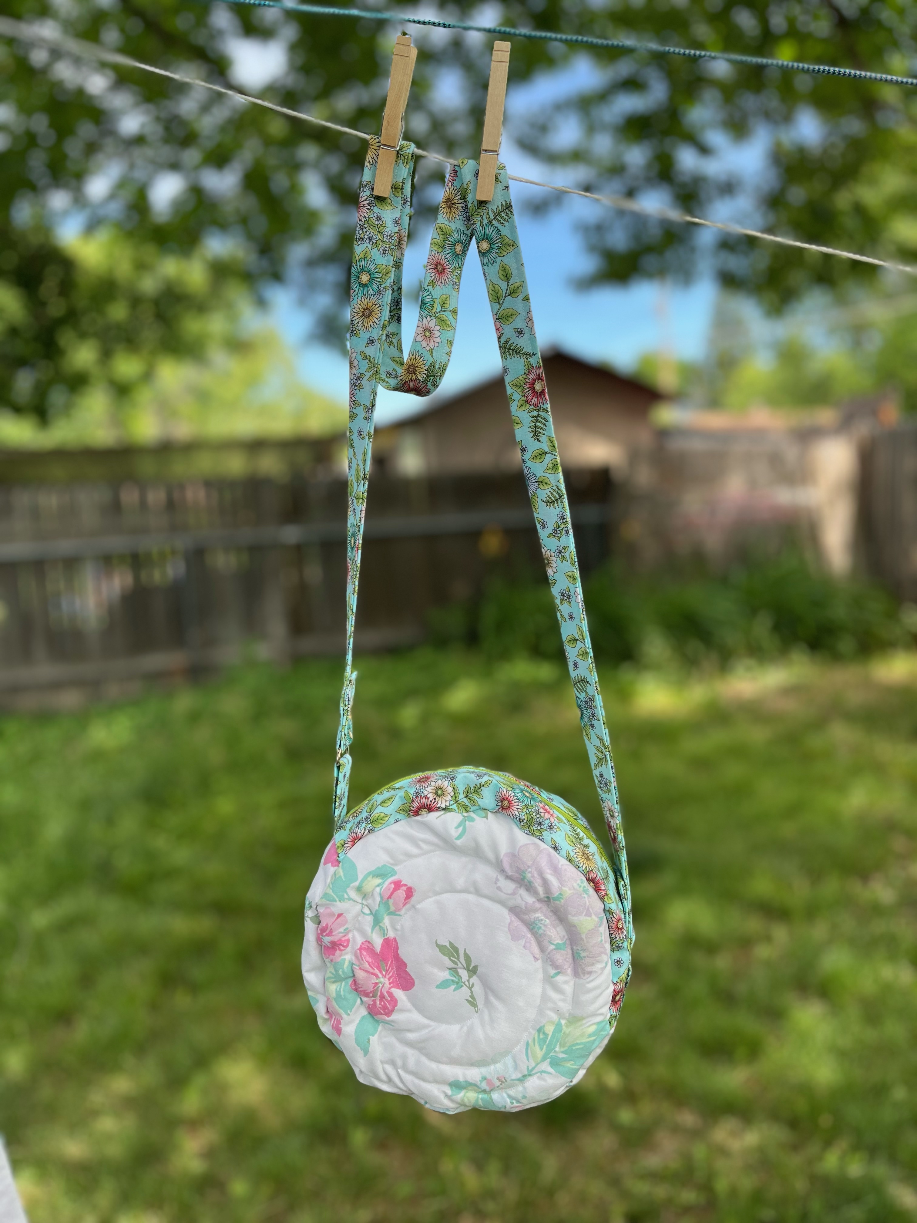 squishy puffy circle bag